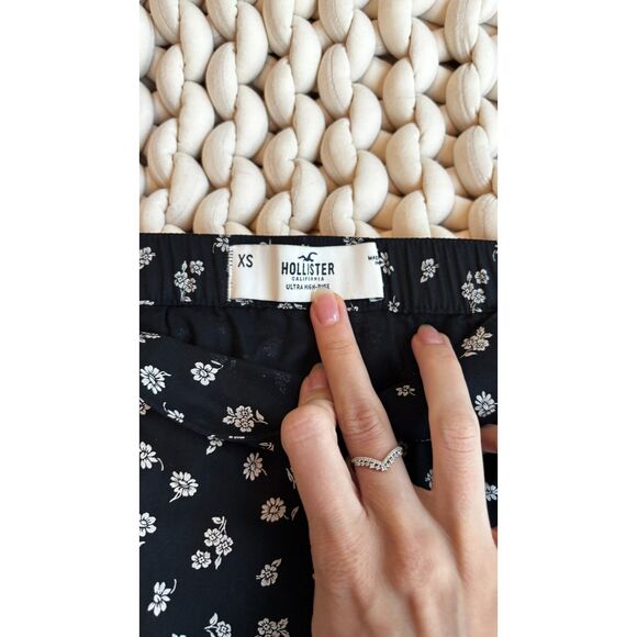 Hollister Floral Midi Skirt - Picture 3 of 5